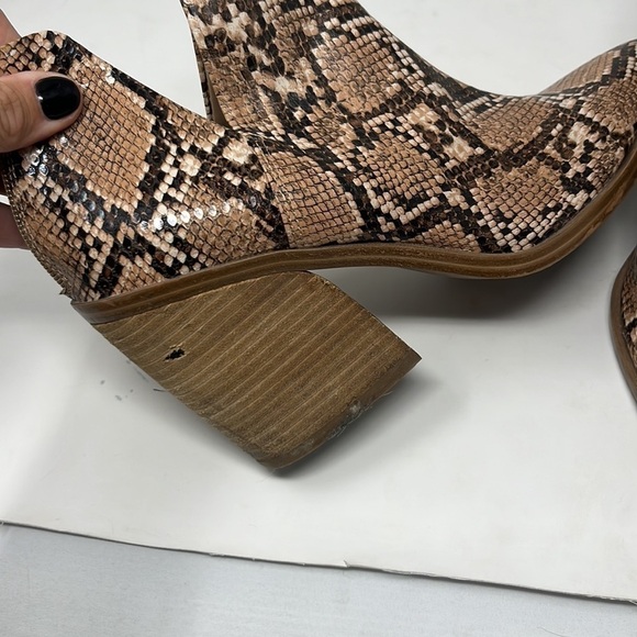 STEVE MADDEN Alyse Snakeskin Ankle Boots 10 - Picture 7 of 9